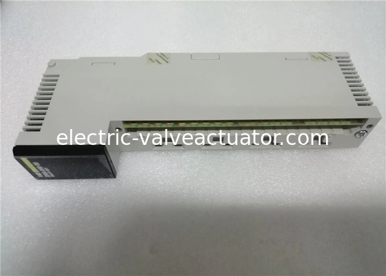 İyi bir fiyat. Schneider 140DIO33000 discrete input module Modicon Quantum 32 I 24 V DC çevrimiçi