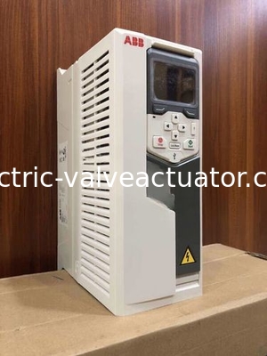 İyi bir fiyat. ABB Inverter ACS580-01-169A-4 Güç 90kW, üç fazlı voltaj 380V-480V çevrimiçi